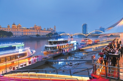 “一帶兩線”景致佳　水岸夜色更迷人  市城鄉建總提升城市品質，閩江兩岸串起超9公里閃亮夜景