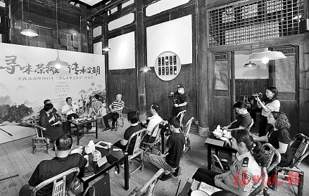 “愛心茶攤送清涼”第八年活動收官  “愛心茶攤”不打烊　遍地綻放“文明花”