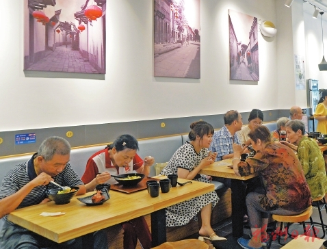 　陽光社區：長者食堂幸福長