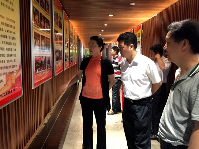 點(diǎn)擊瀏覽下一頁