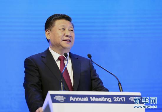 圖為：2017年1月17日，國家主席習近平在瑞士達沃斯國際會議中心出席世界經濟論壇2017年年會開幕式，并發表題為《共擔時代責任共促全球發展》的主旨演講。