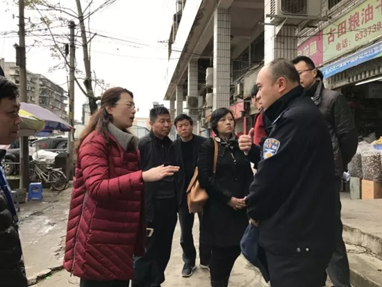 臺(tái)江區(qū)開(kāi)展農(nóng)貿(mào)市場(chǎng)文明創(chuàng)建工作專項(xiàng)檢查