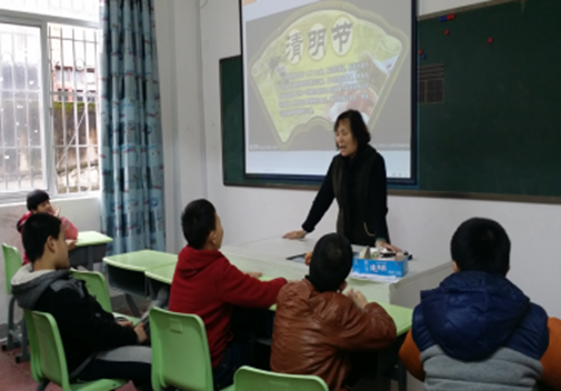 銘記歷史 緬懷先輩：臺江學子開展清明祭英烈系列活動