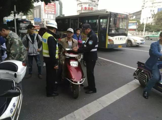 臺江交警五措并舉為文明城市創建保駕護航