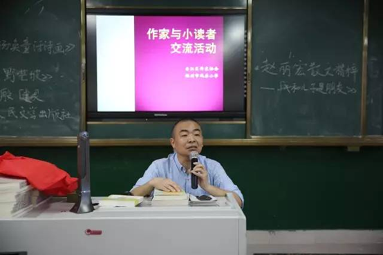 臺江區舉辦“書香溢校園?共讀兒童名著” 2017年世界讀書日主題活動