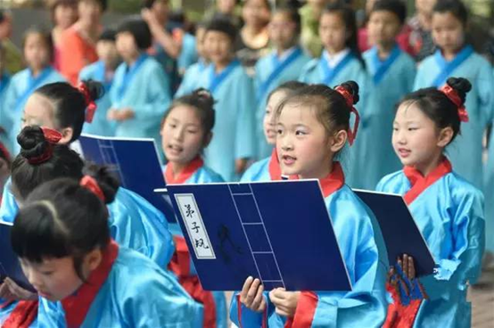 臺江區(qū)開展系列“六一”活動 筑夢童年繽紛過節(jié)