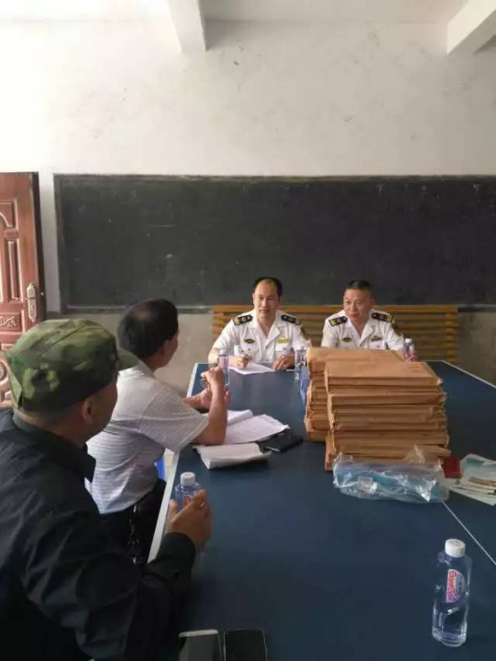 臺江區(qū)各級文明單位齊上陣 爭當(dāng)“精準(zhǔn)扶貧”排頭兵