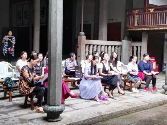 臺(tái)江區(qū)開(kāi)展家風(fēng)家訓(xùn)主題道德講堂活動(dòng)