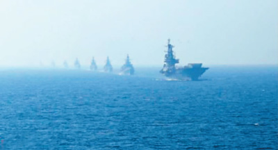 圖為印度海軍“維克蘭特”號航母編隊。（資料圖片）