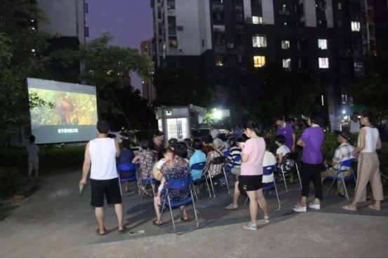 臺江：露天電影進社區  居民樂享文化餐