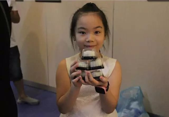 臺江區舉辦中秋巧手做月餅活動