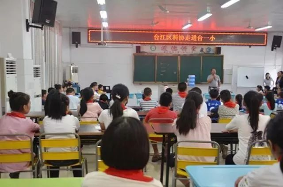 移風(fēng)易俗氛圍濃 反邪清風(fēng)進(jìn)校園