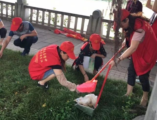 臺江：愛河護(hù)河志愿者在行動(dòng)