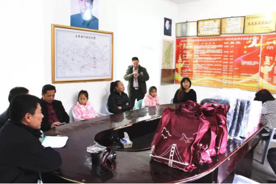 文明單位齊上陣　志愿扶貧爭先鋒