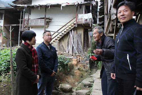 文明單位齊上陣　志愿扶貧爭先鋒