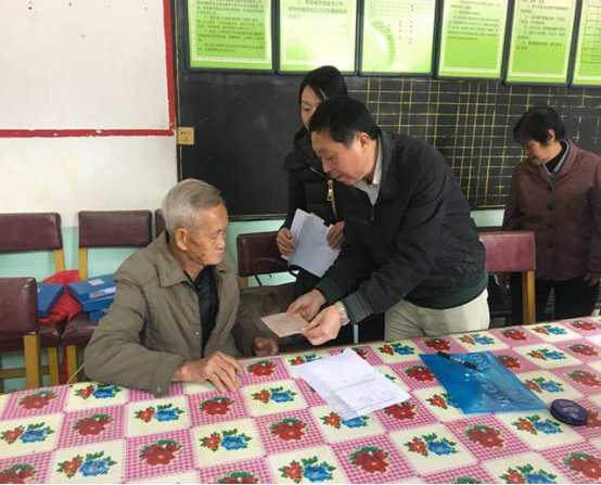 文明單位齊上陣　志愿扶貧爭先鋒