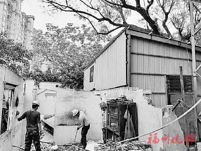 浦西路違建鐵皮房被拆
