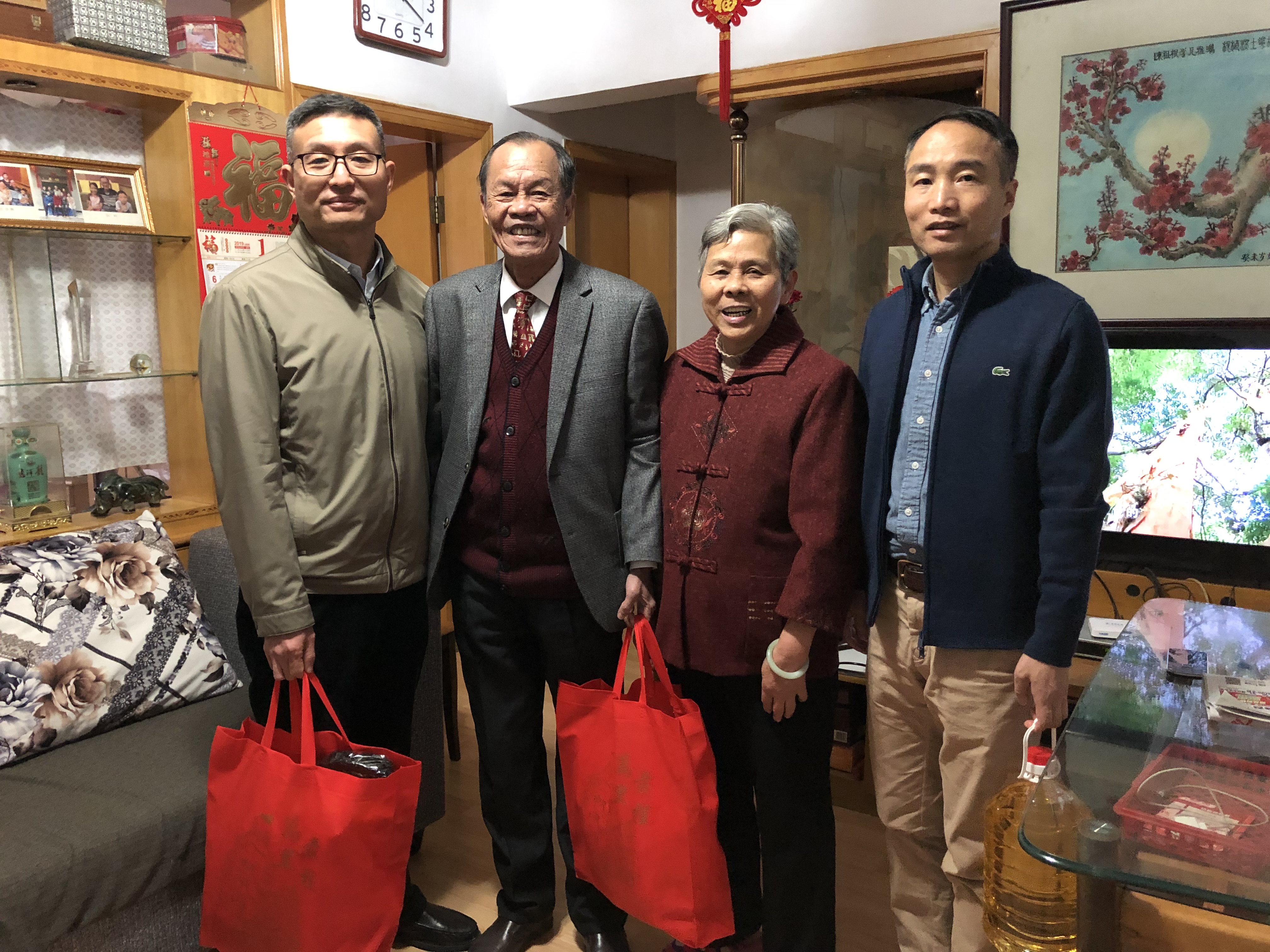 臺江區委文明辦走訪慰問道德楷模 禮遇幫扶有德之人