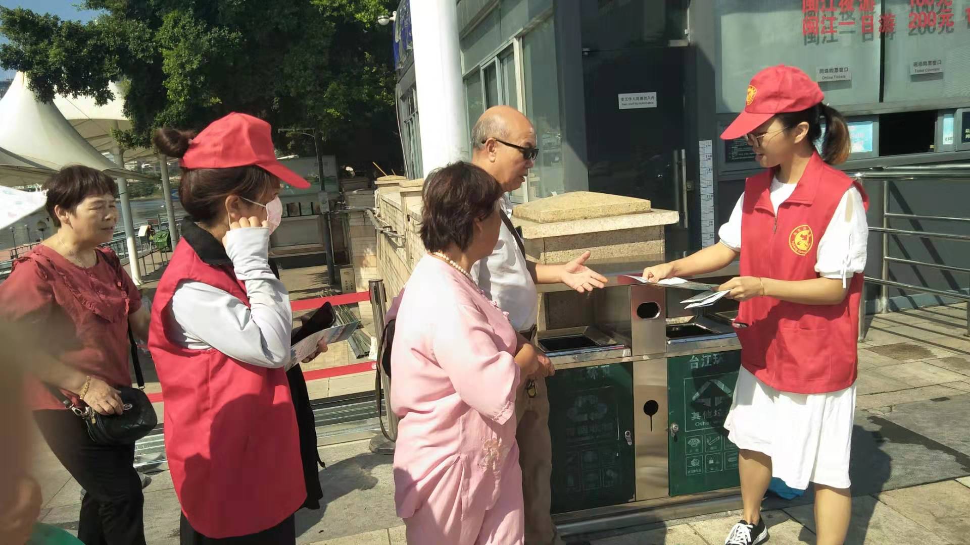 臺江：“志愿紅”擦亮文明底色 溫暖隨行不重樣