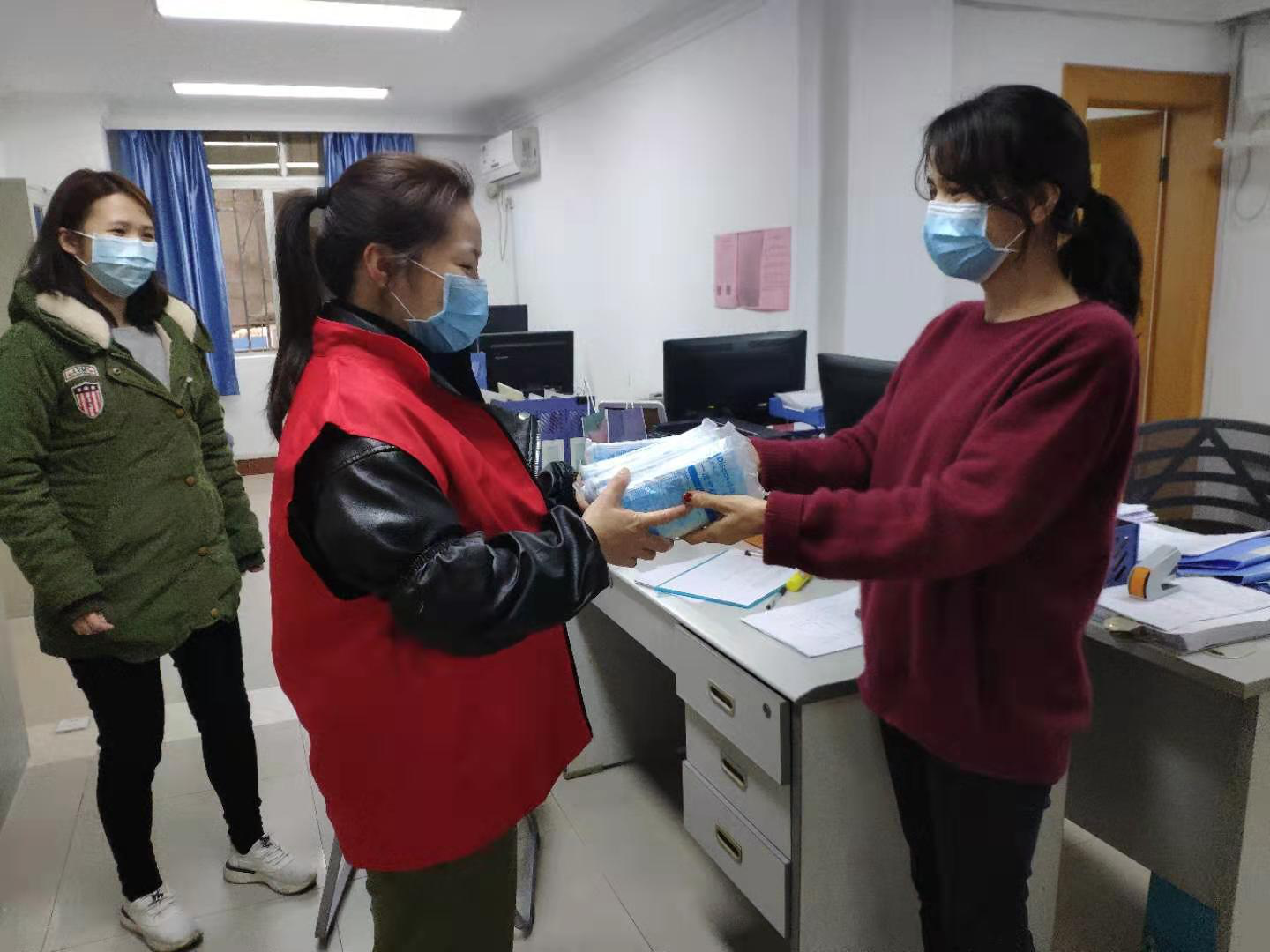臺江黨員“五個(gè)帶頭”沖在前 聯(lián)防聯(lián)控抗疫情