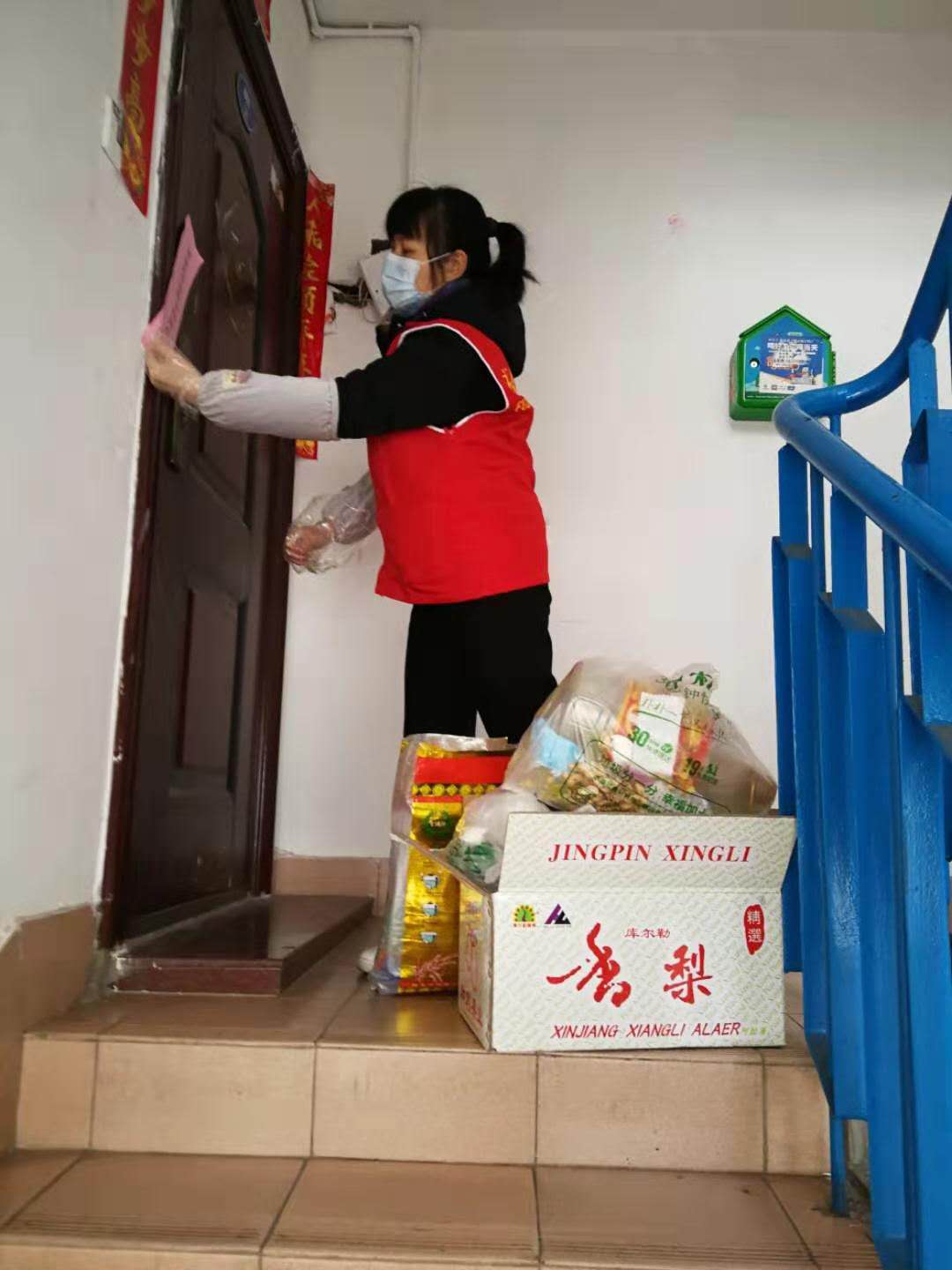 “志愿紅”閃光芒 臺江志愿者爭當文明戰“疫”領跑者