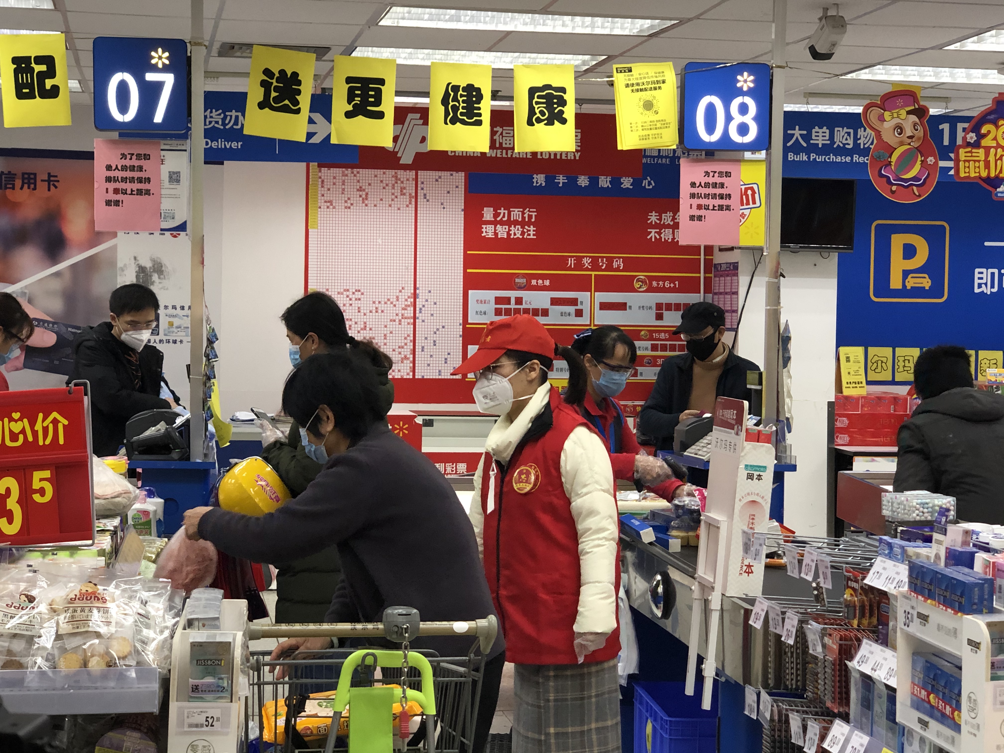 線上線下學雷鋒 臺江“志愿花”在防“疫”戰里溫暖綻放